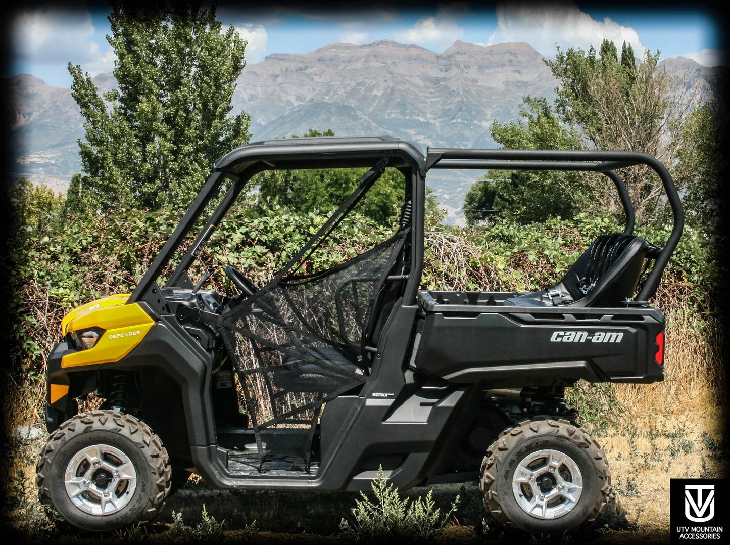 Defender Backseat and Roll Cage Kit (2016+) - Backseat and Roll Cage