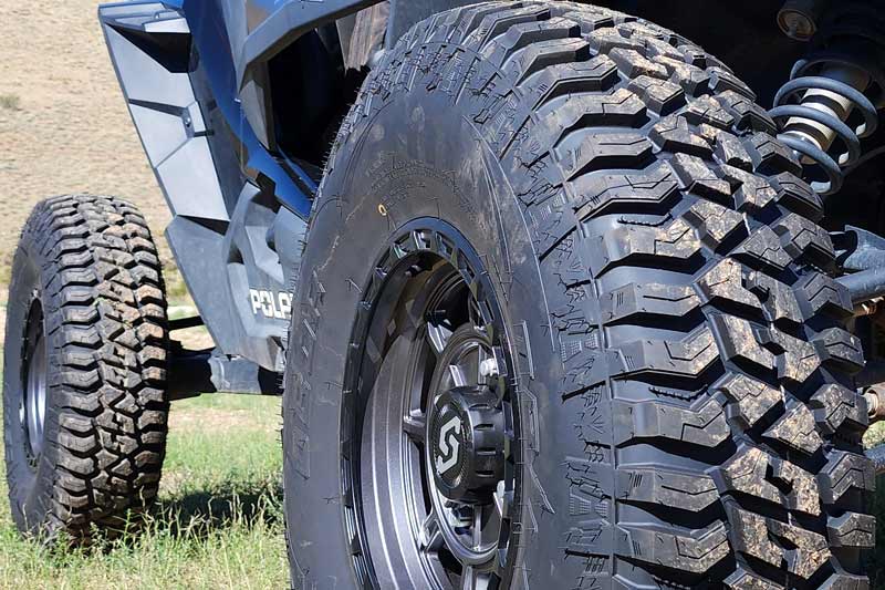 OBER TRICERA Tire - 32x10.00R15-8