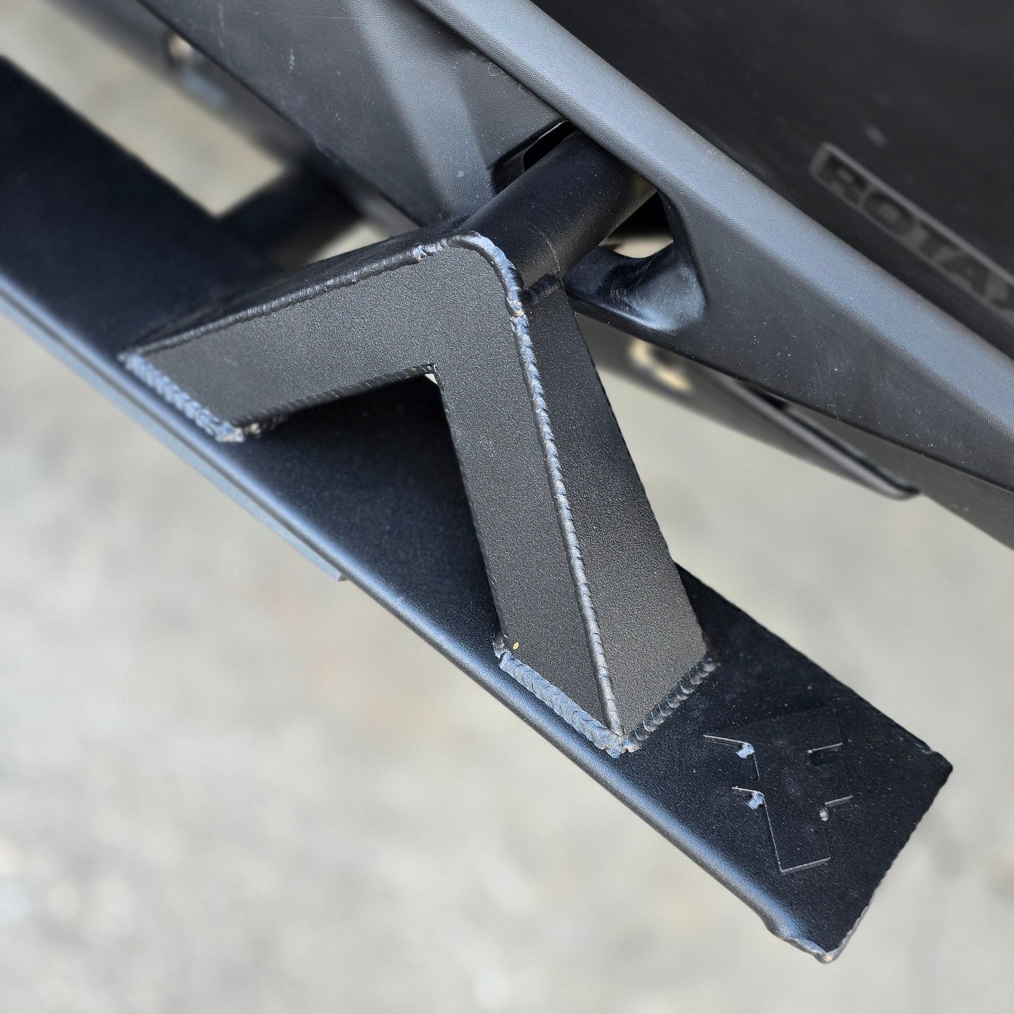 Can-Am Maverick R 2-Seat Rock Slider Steps - Rock Sliders