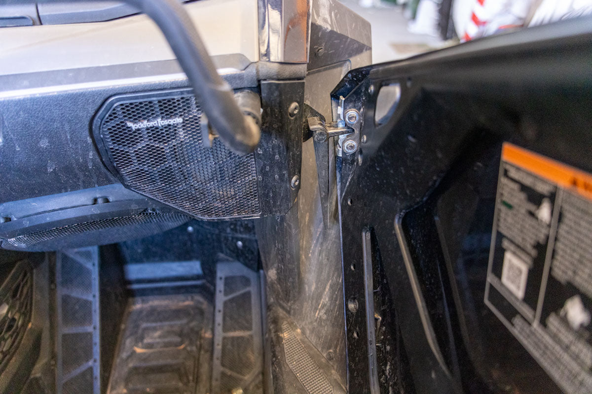 Carbon Fiber UTV Aero Door Latches - Door Latches