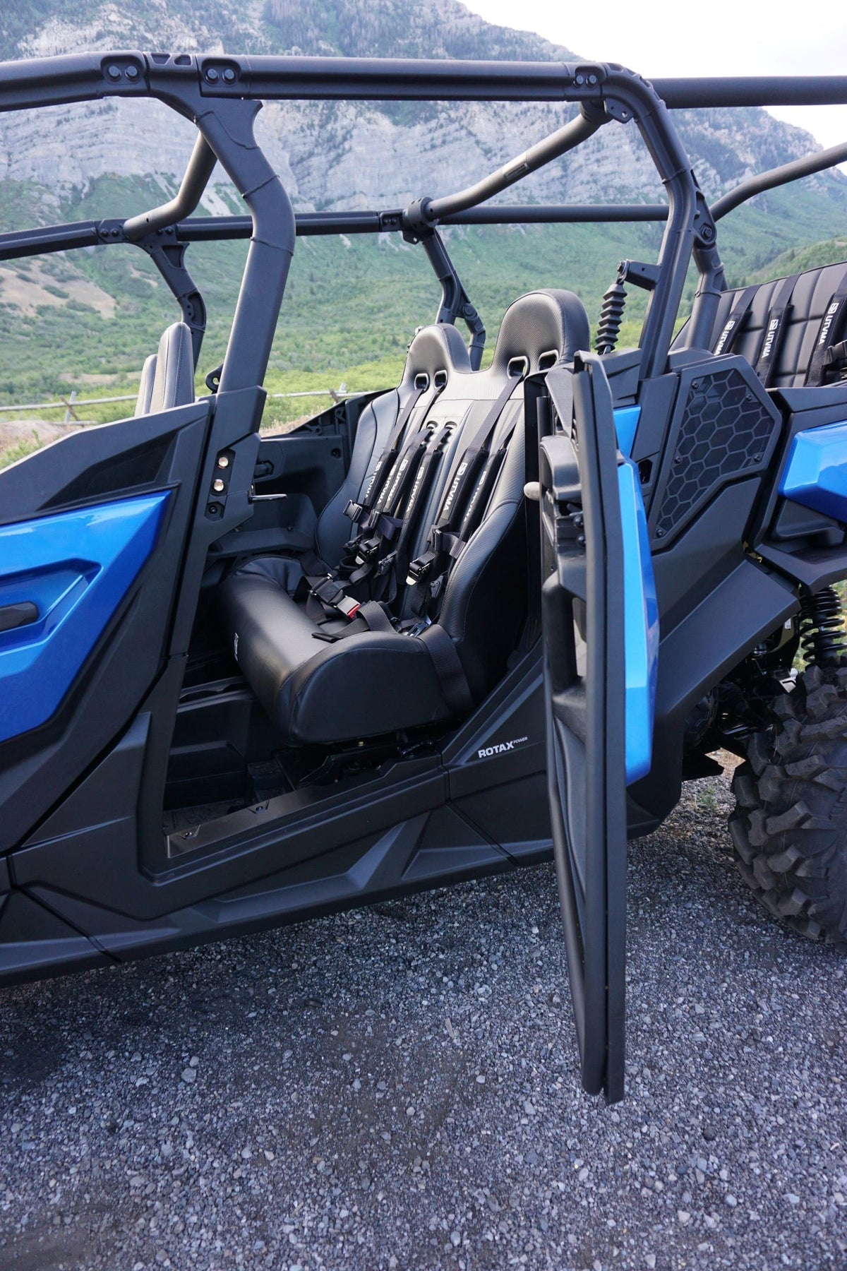 Commander Max Rear Bench Seat (2021+) W Harnesses - Bench Seat