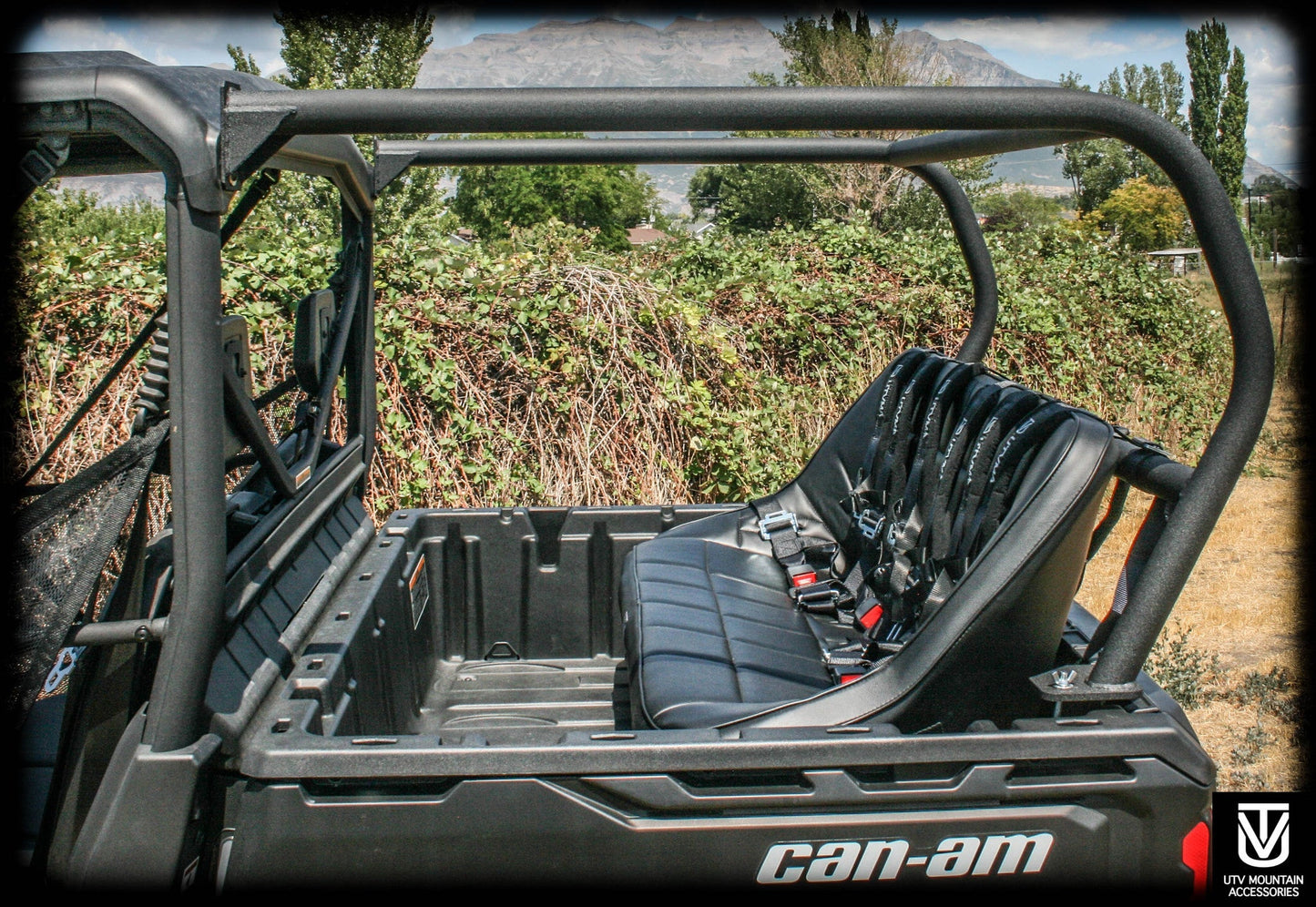 Defender Backseat and Roll Cage Kit (2016+) - Backseat and Roll Cage