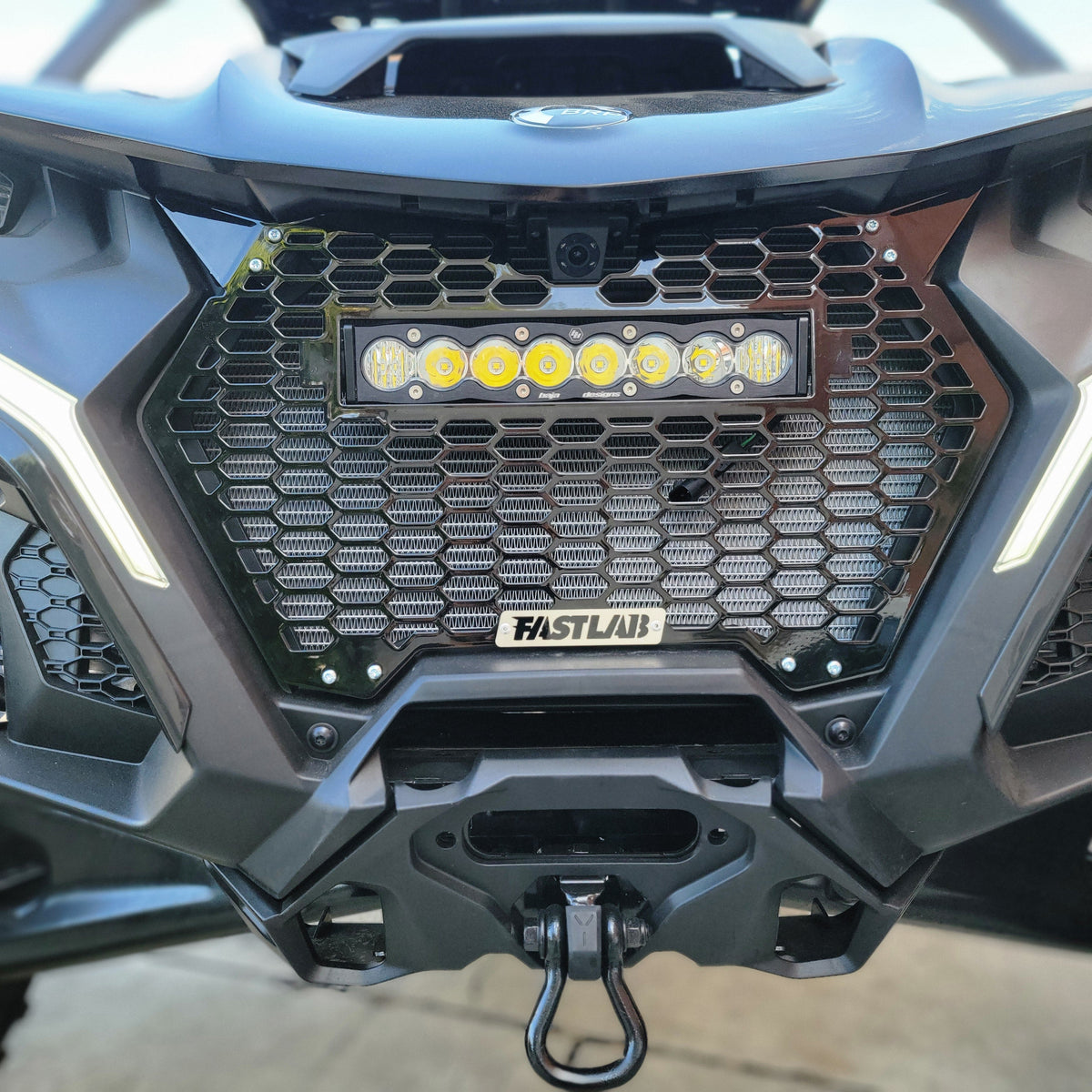 FastLab Can-am Maverick R Grill with S8 Light Bar - LIghting