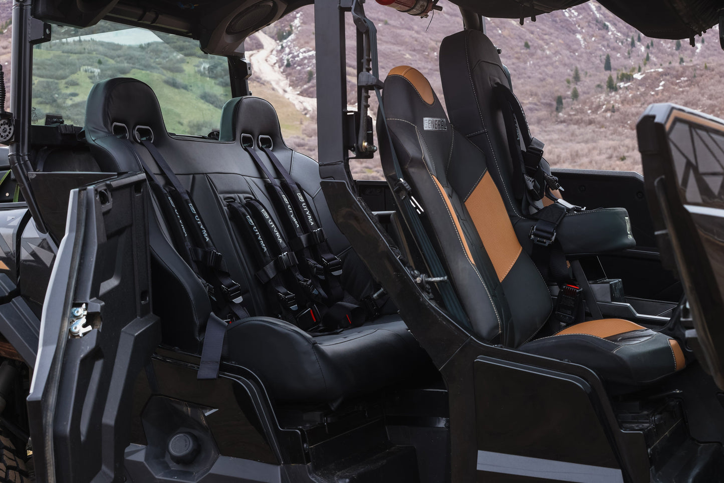 General 1000 Rear Bench Seat W Harnesses (2017+) - Bench Seat