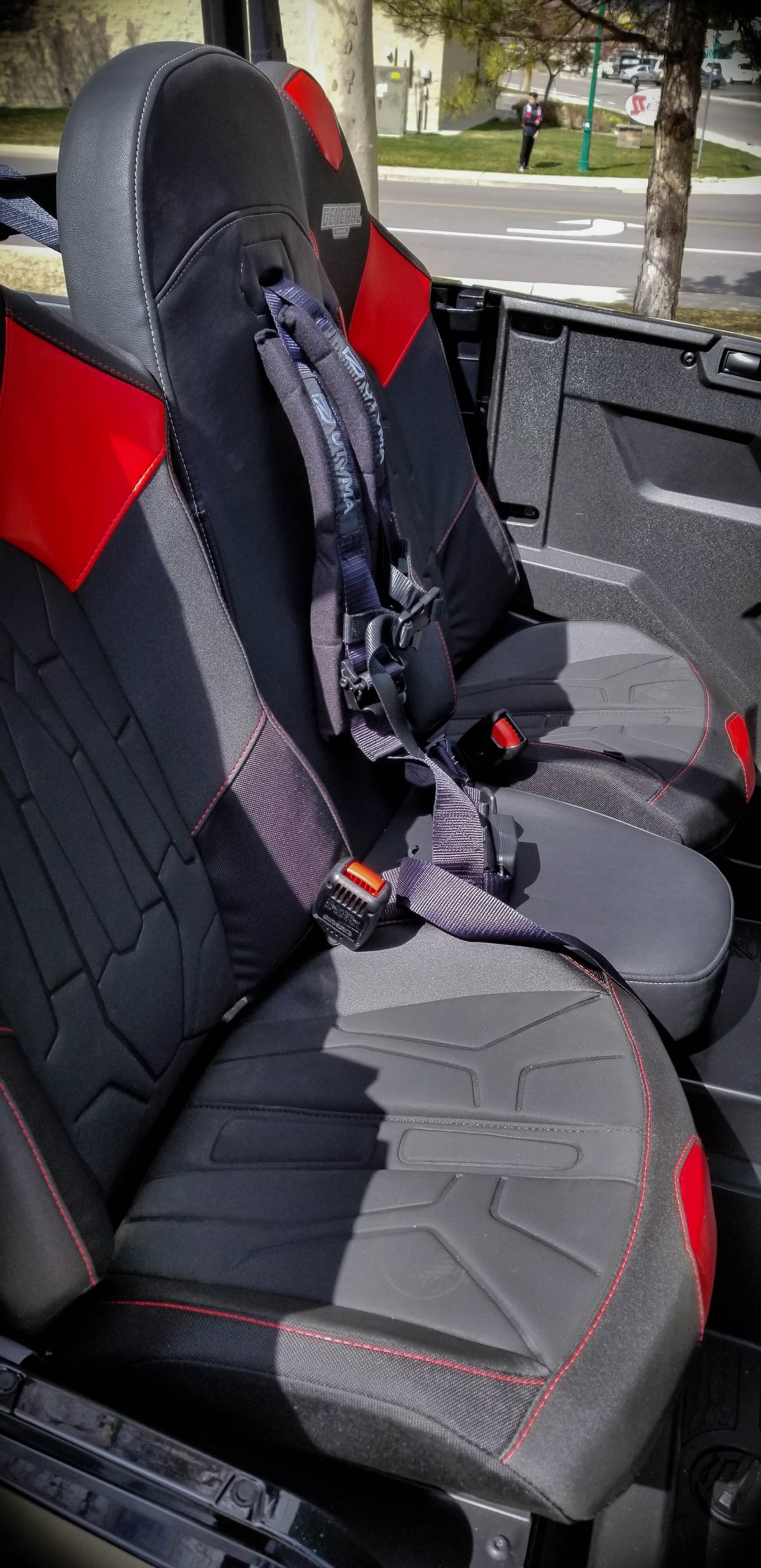 General 4 Rear Bump Seat w Console Delete Kit (2016+) - Bump Seat