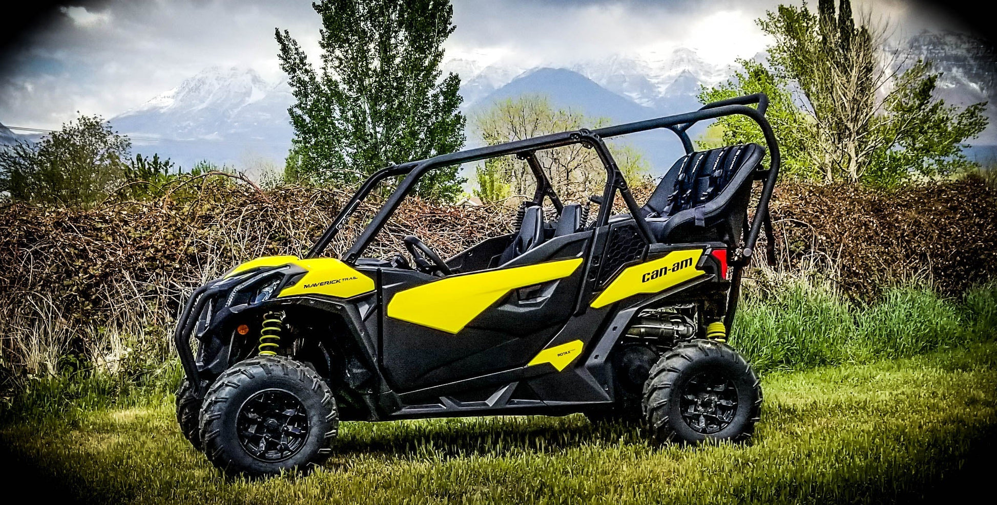 Maverick Sport Backseat and Roll Cage kits (2018-2024) - Backseat and Roll Cage