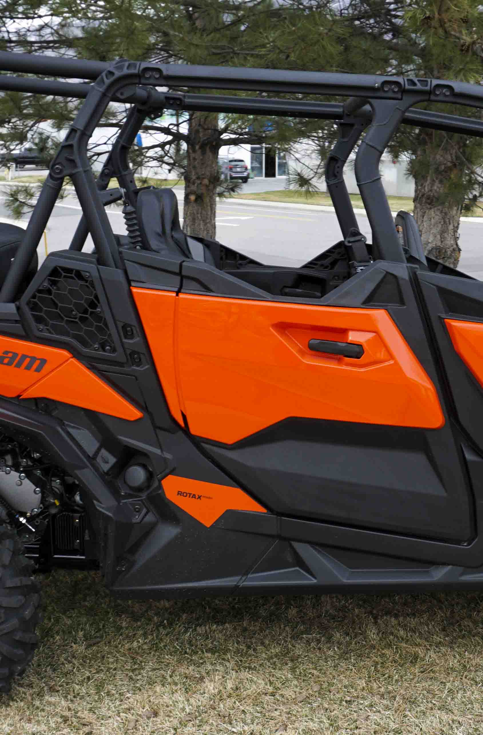 Maverick Sport Max Rear Bench with Harnesses (2019+) - Bench Seat