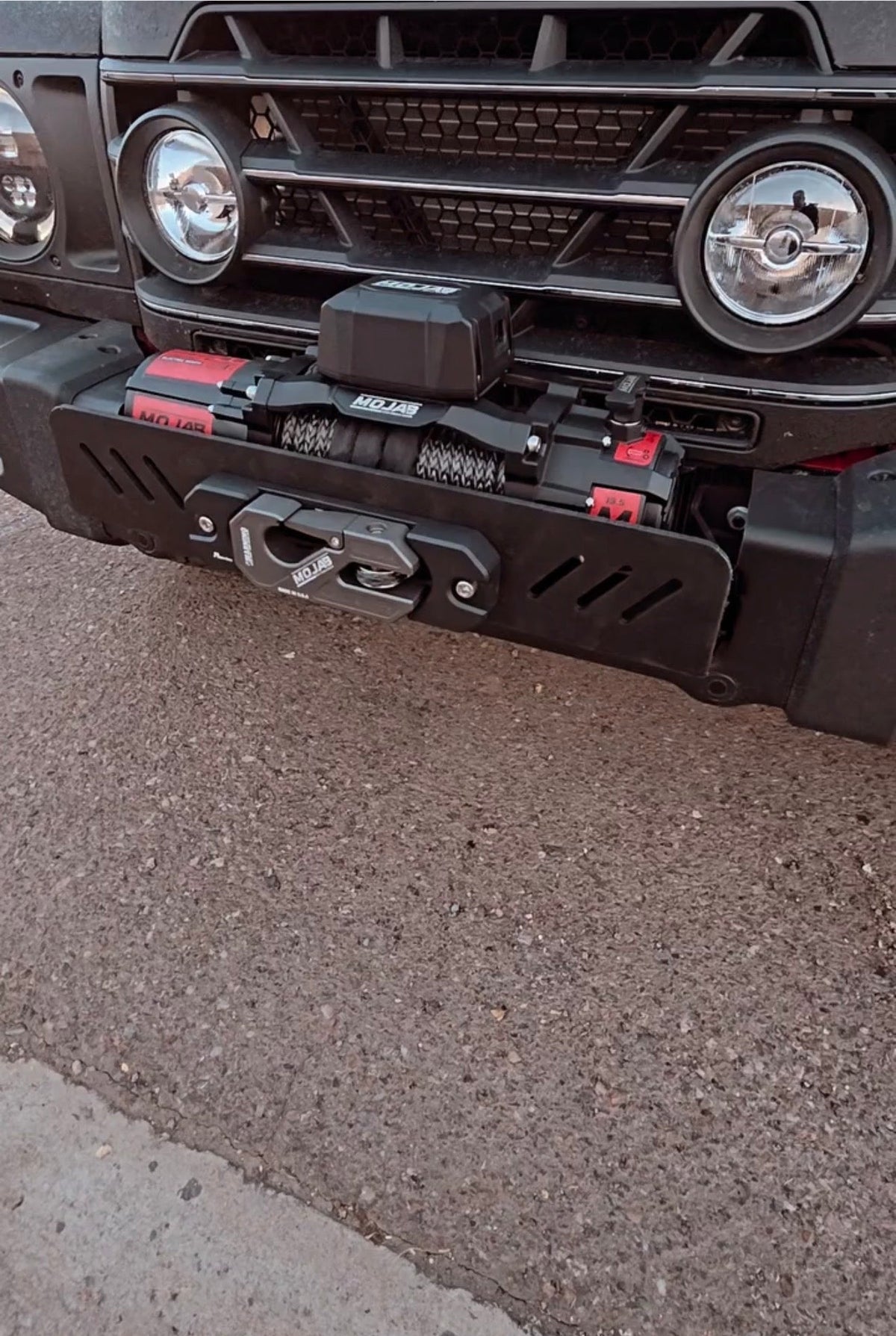MOJAB MO13.5 Series 13,500 lb Electric Winch - Electric winch