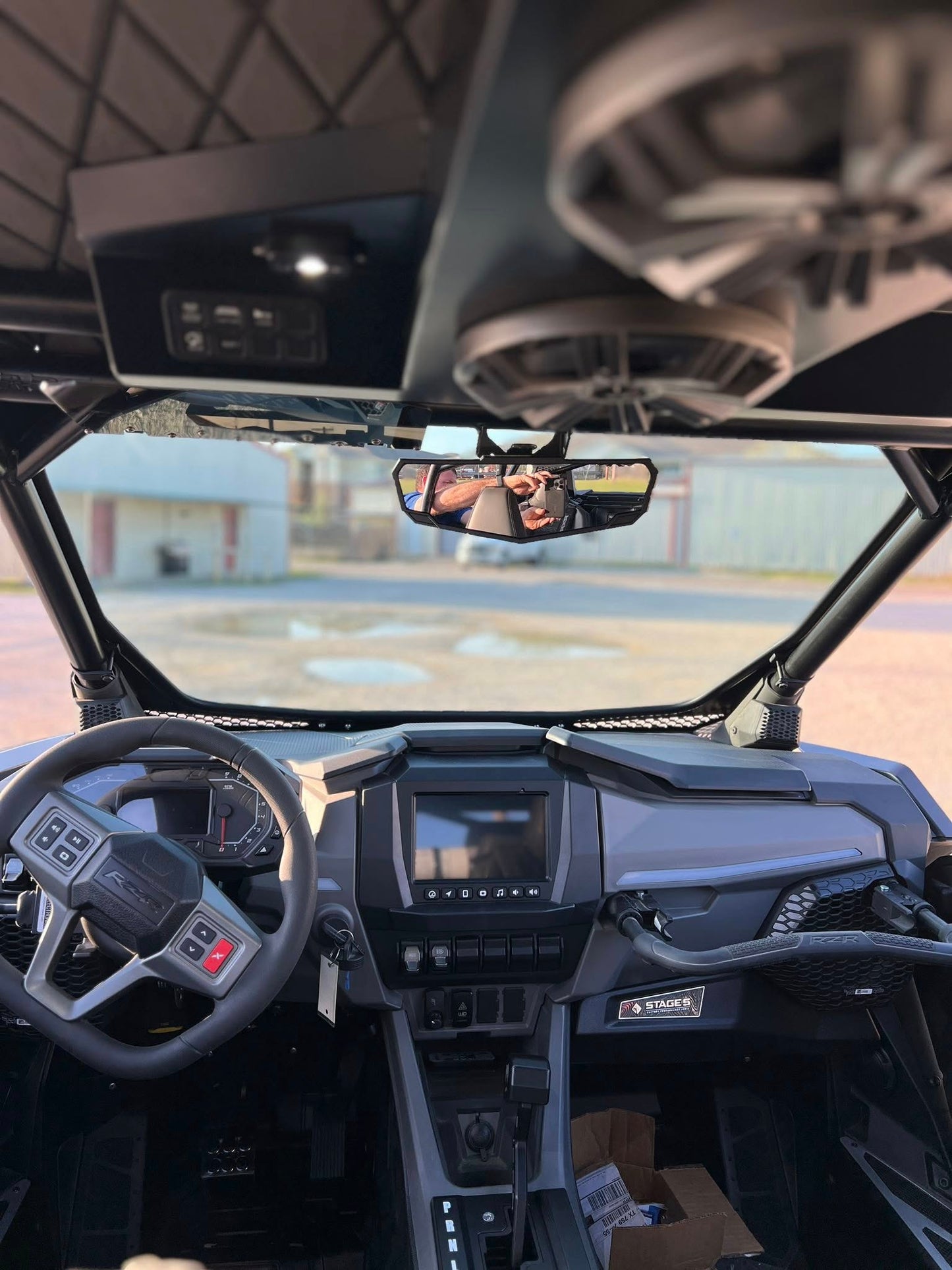 Moto Armor ABF Fabrication 2025+ Pro Series Full Glass Windshield - Glass Front Windshield