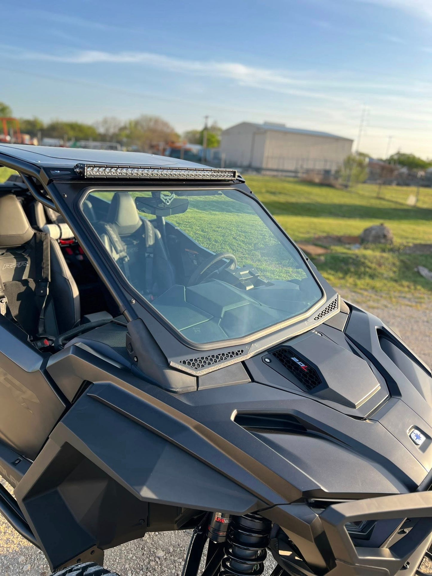 Moto Armor ABF Fabrication 2025+ Pro Series Full Glass Windshield - Glass Front Windshield