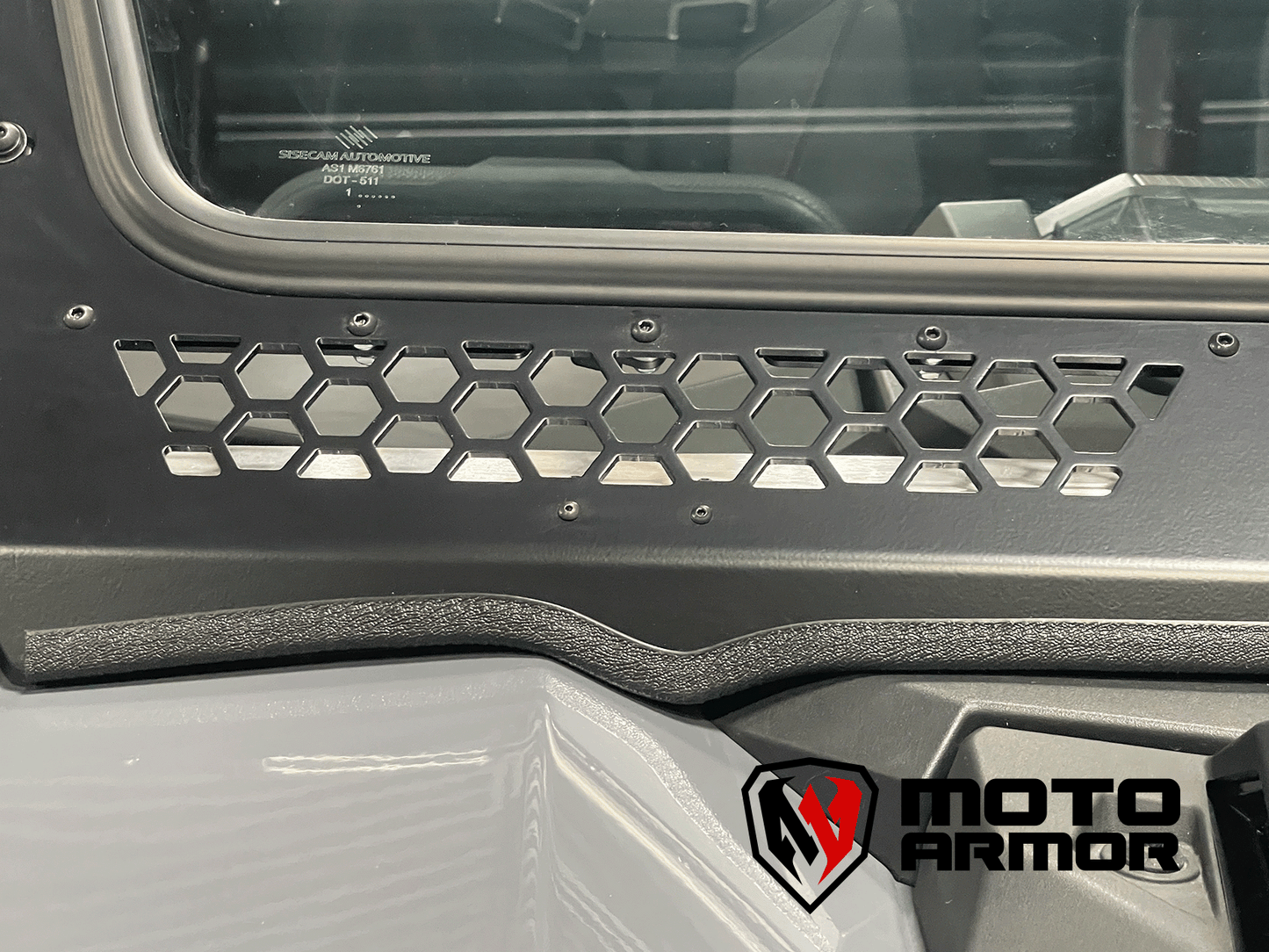 Moto Armor Pro R 4 Seat Full Glass Windshield - Glass Front Windshield