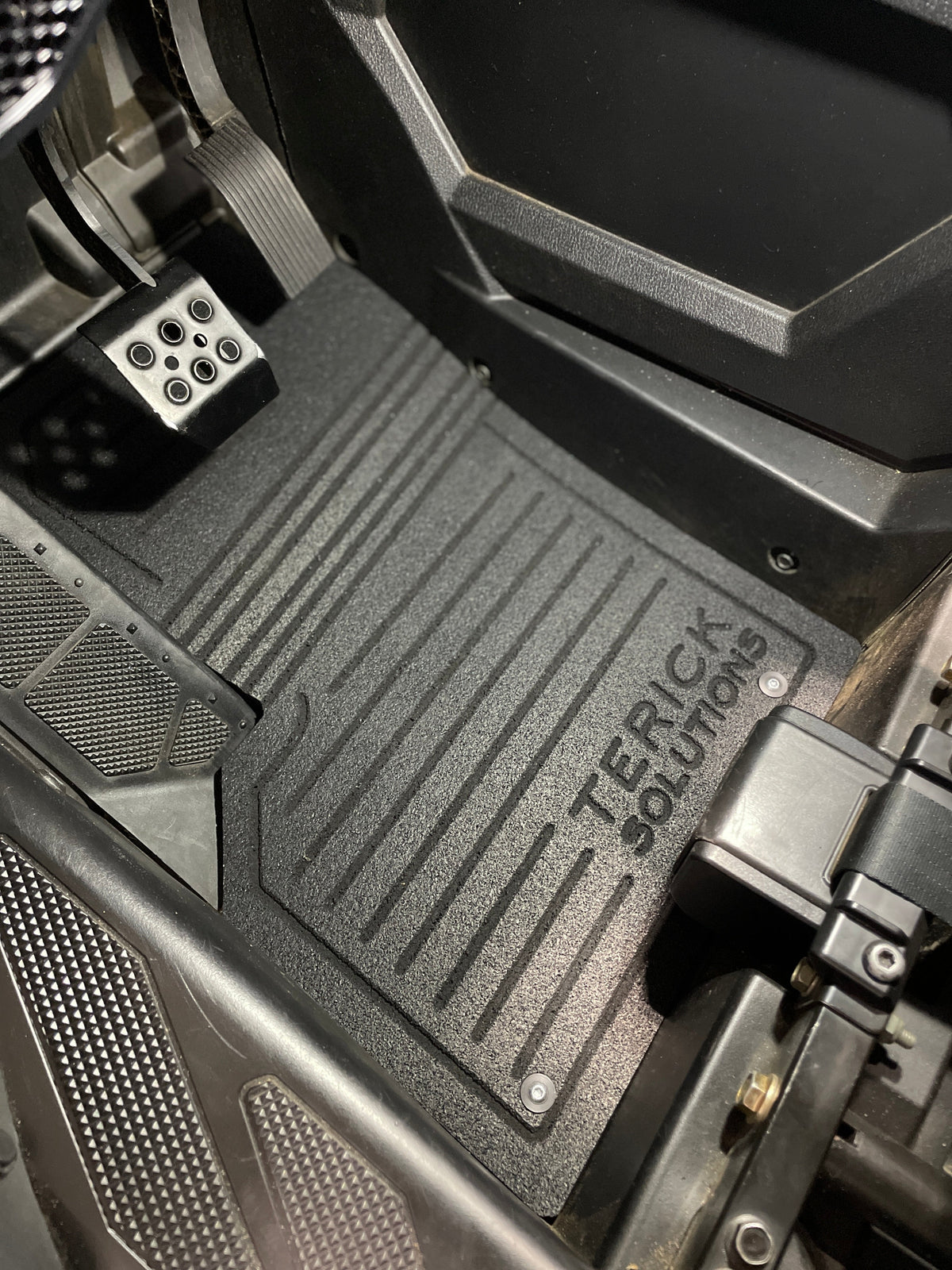 Polaris RZR PRO R Rubber Floor Mats - UTV Rubber floor mats