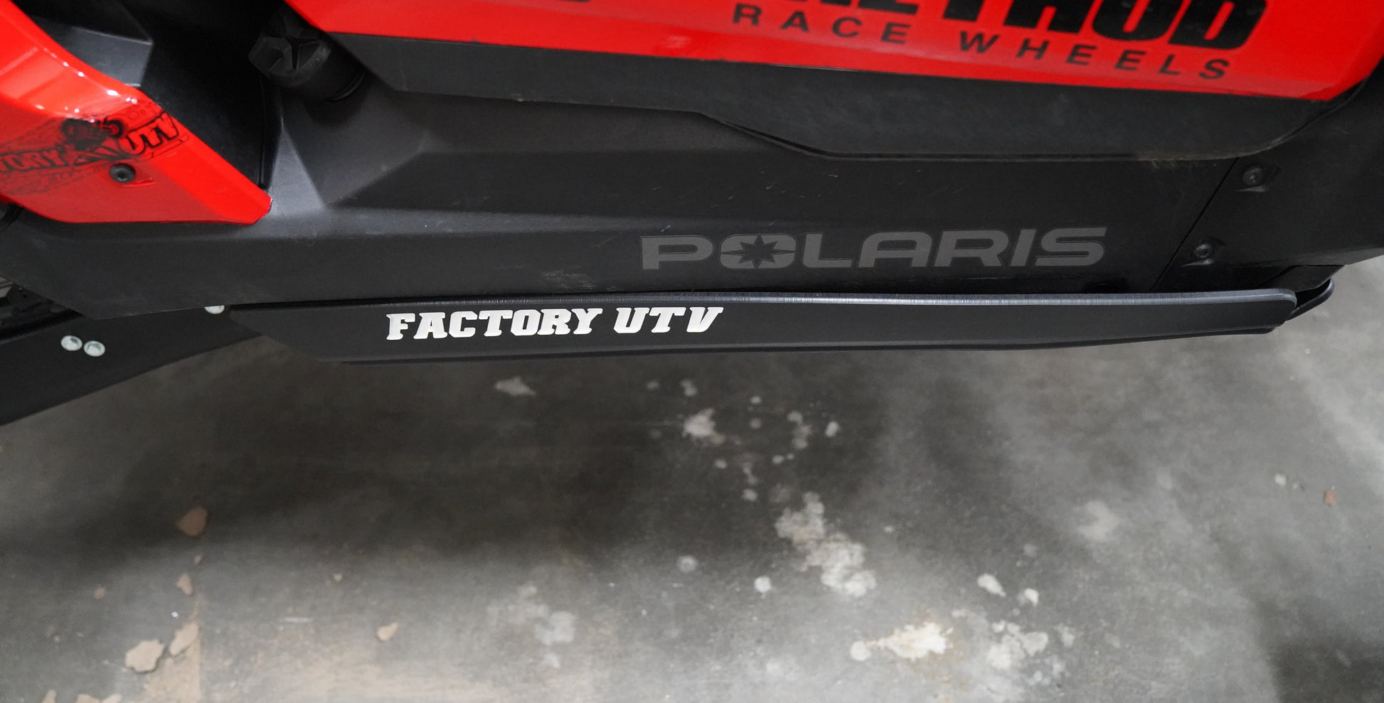 Polaris RZR XP 1000 (2024+) UHMW Rock Sliders - Rock Sliders