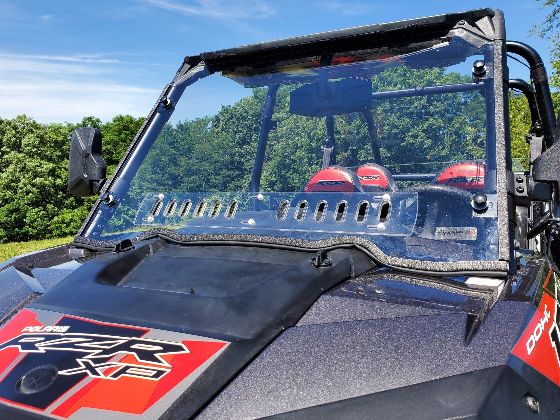 Polaris RZR XP 4 1000/XP 4 Turbo - 1 Pc Scratch-Resistant Windshield w/Vent and Clamp Options - Windshields