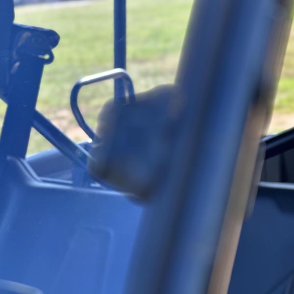 Seizmik Toolless Versa-Vent Scratch Resistant Hard Coated Windshield for Honda Pioneer 1000