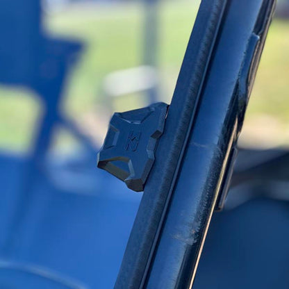 Seizmik Toolless Versa-Vent Scratch Resistant Hard Coated Windshield for Honda Pioneer 1000