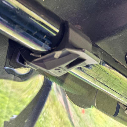 Seizmik Toolless Versa-Vent Scratch Resistant Hard Coated Windshield for Honda Pioneer 1000