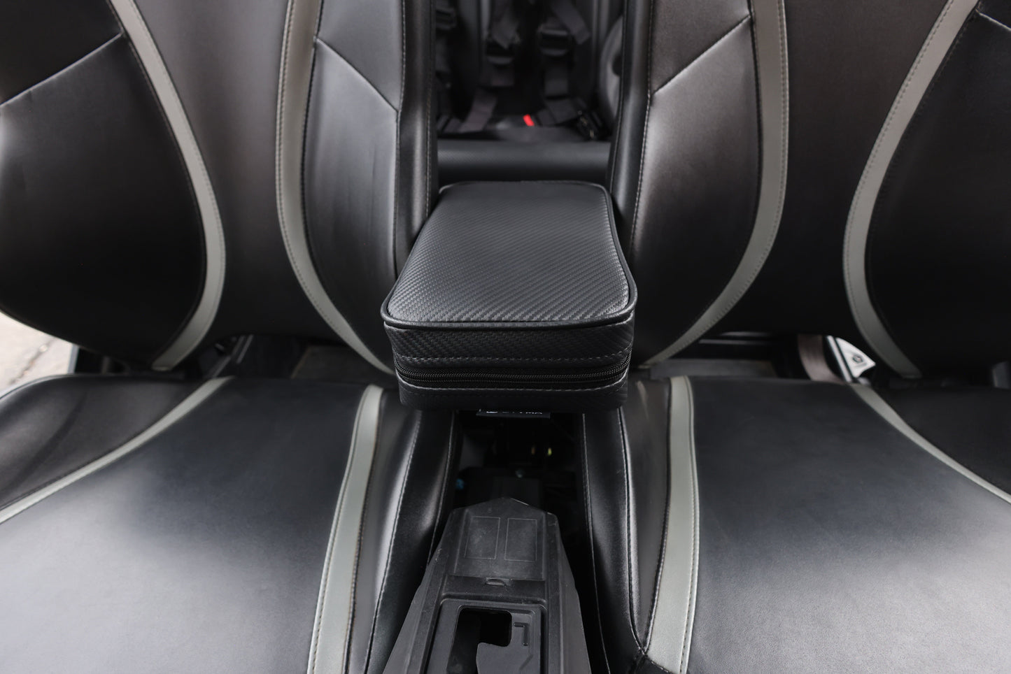 UTVMA Maverick Sport MAX Front or Rear Armrest with Bracket (2019-2024) - Arm Rest