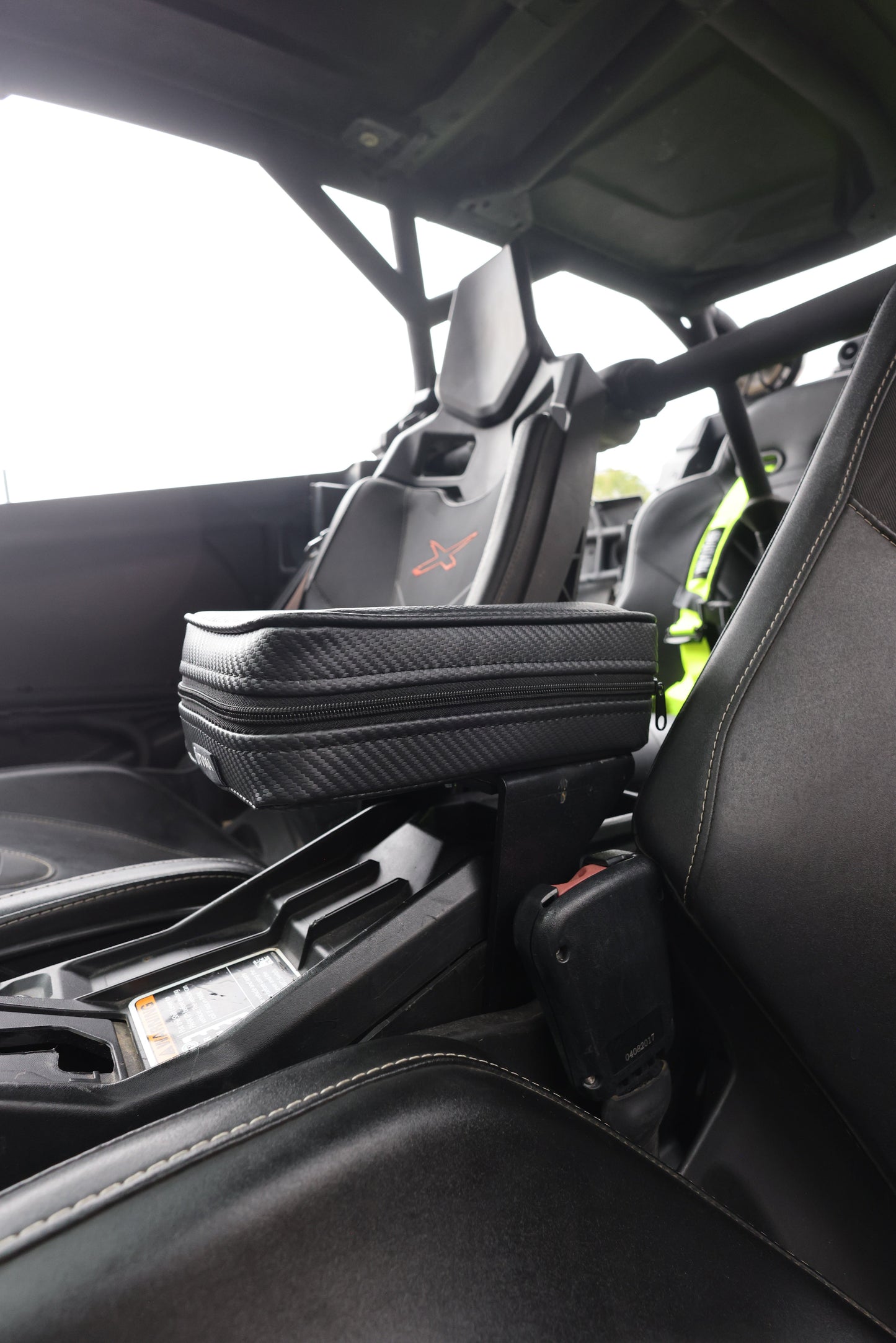 UTVMA Maverick X3 Armrest with Bracket (2017+) - Arm Rest