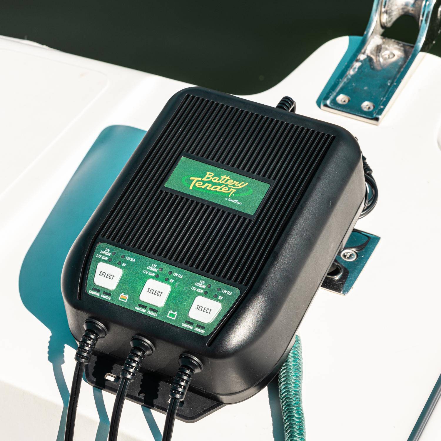 WaveCharge 3-Bank 12V 9 Amp Battery Charger and Maintainer - Battery