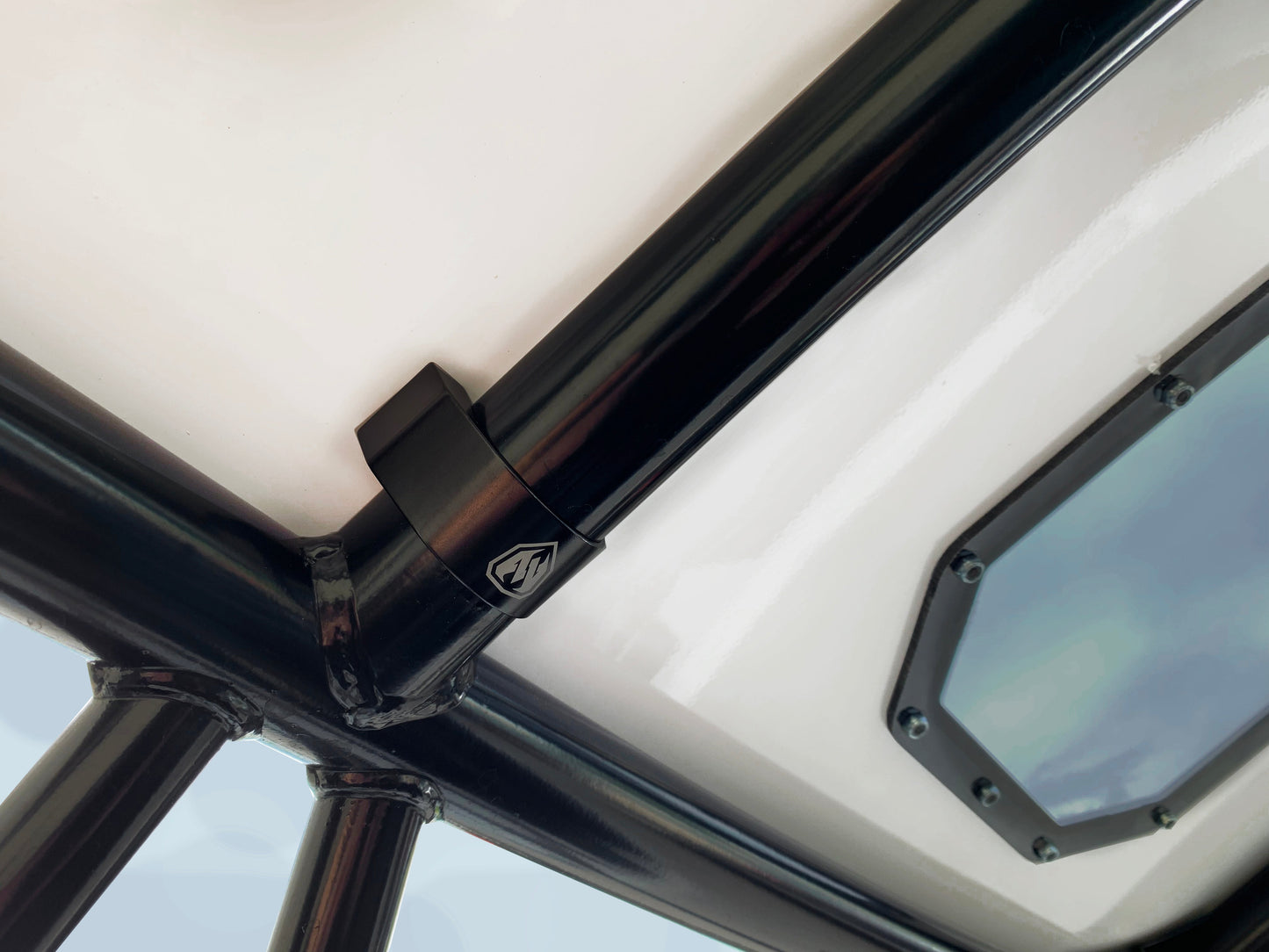 Wild Cat Aluminum Roof with Sunroof - Roof